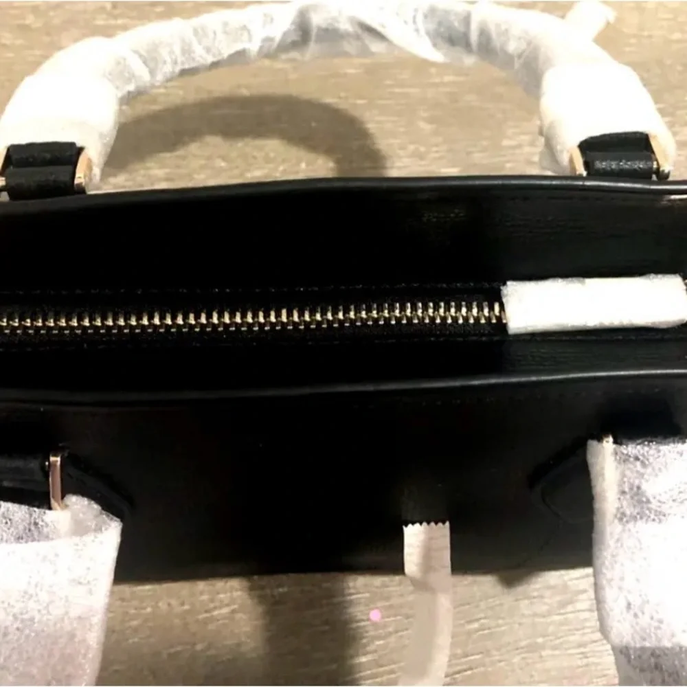 ♠️Kate Spade Darcy Small Satchel Crossbody Bag Black NWT - Picture 4 of 9